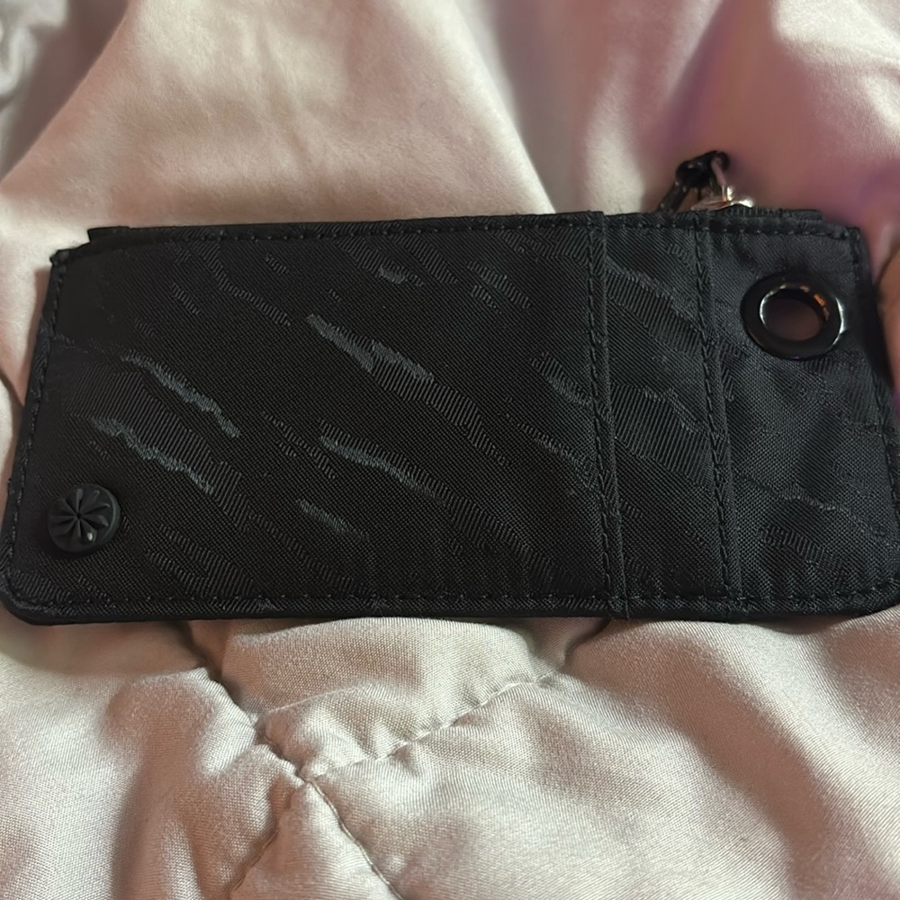 Athlete coffee run wallet